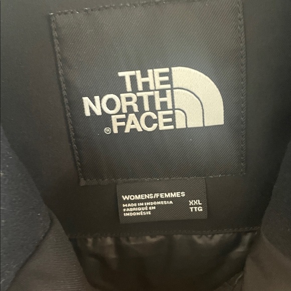 North Face Black Women's Arctic Parka - Picture 7 of 15